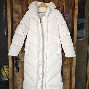 The Duvet Jacket by Wilfred (Aritzia) in Medium